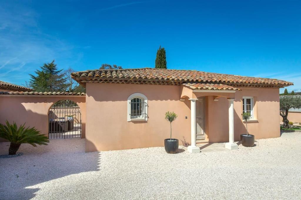 Caloussu-calme-moderne-clim Villa *